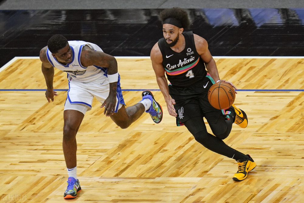 菲律宾男篮横扫希腊男篮，恩比德打破历史纪录