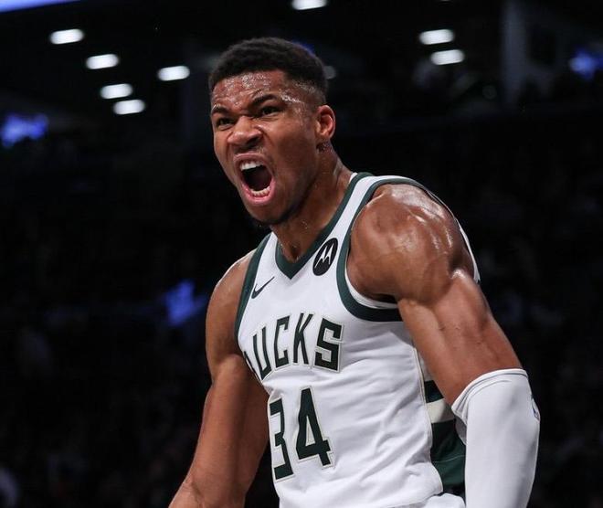 山东队逆转深圳队，字母哥点燃赛场