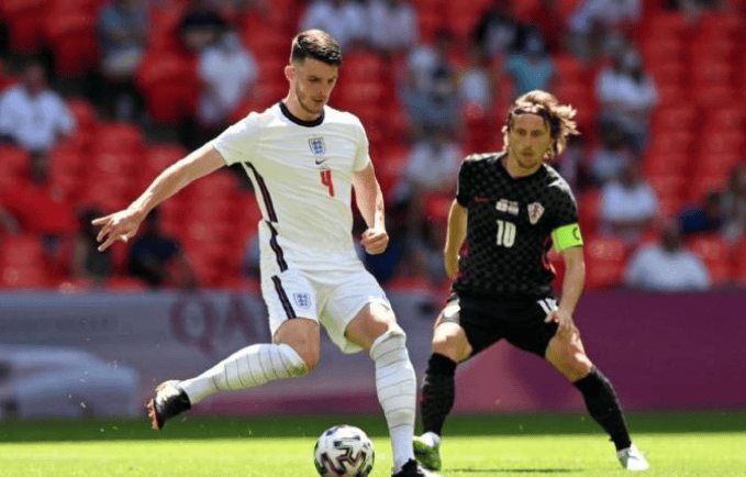 关于法罗群岛队战胜摩洛哥，晋级前景渺茫的信息