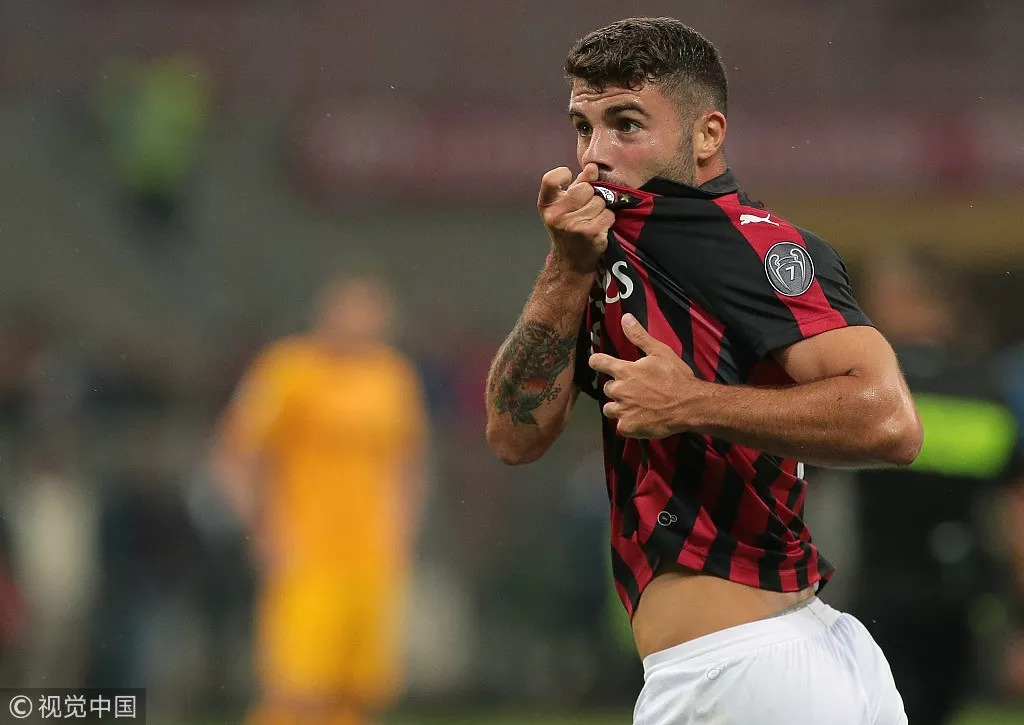 包含昂热前锋破门得分,成为胜利功臣的词条 包含昂热前锋破门得分,成为胜利功臣的词条