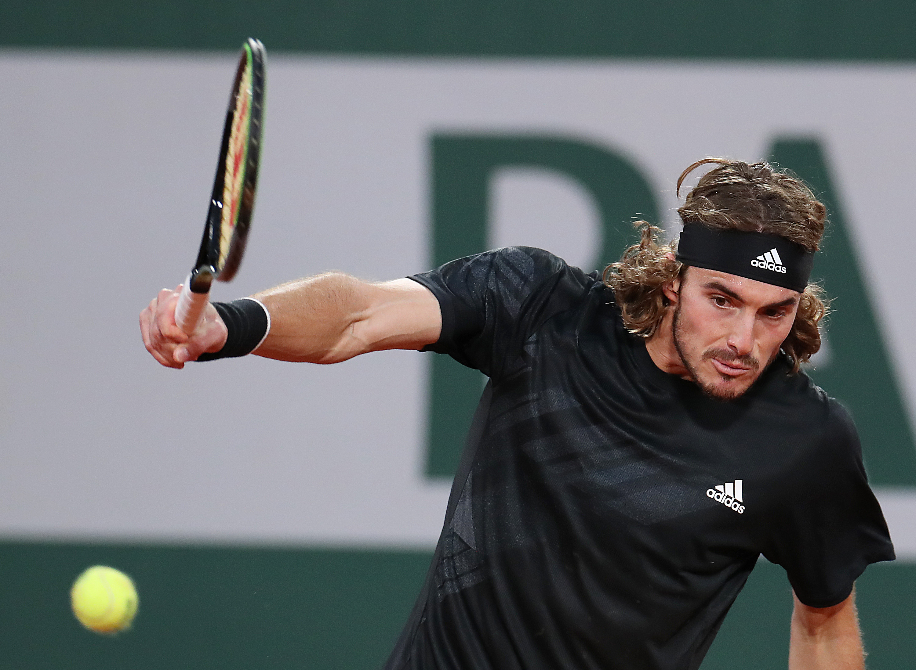 意大利网球队翻盘世界网球队,西西帕斯送出助攻 意大利网球队翻盘世界网球队,西西帕斯送出助攻