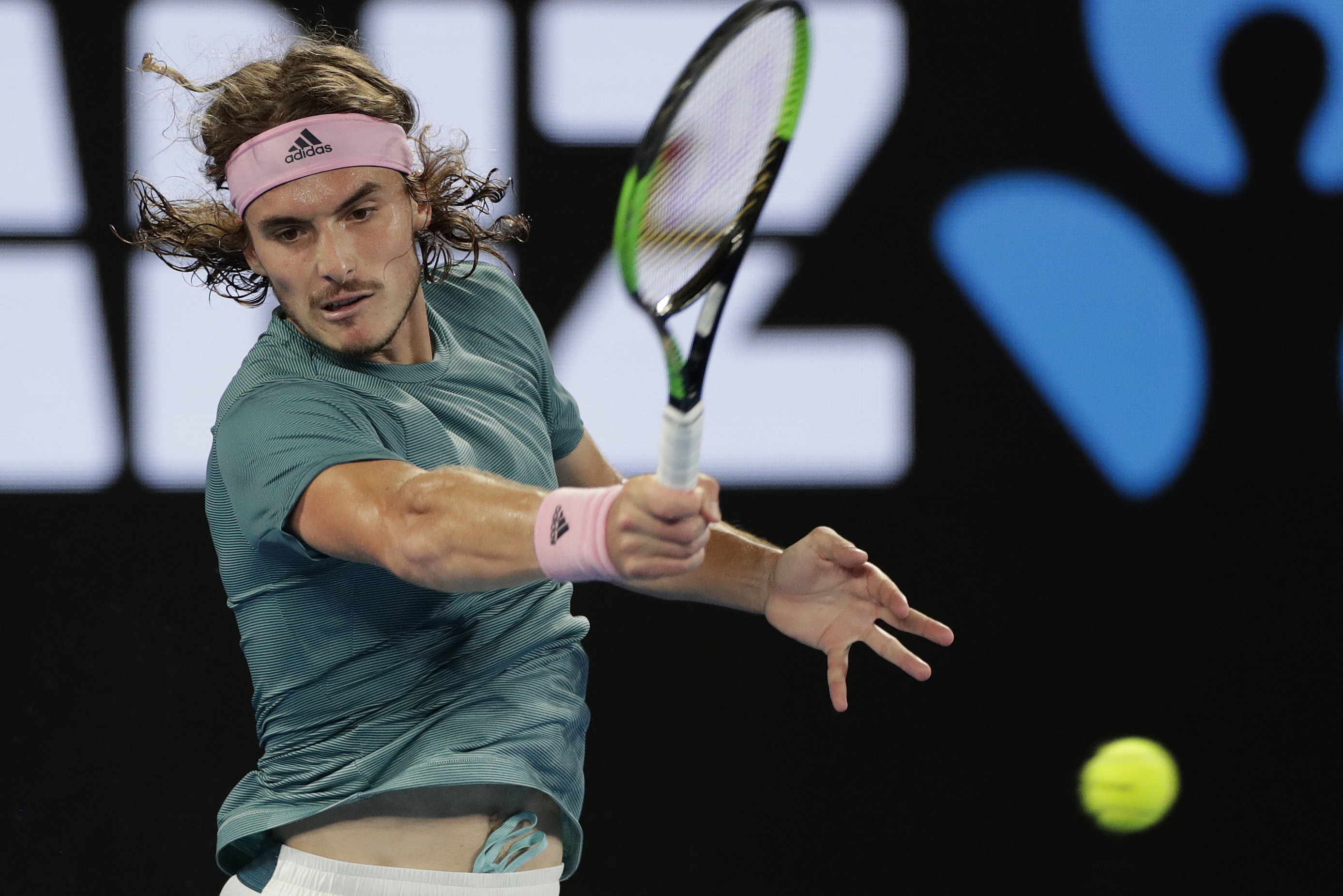 意大利网球队翻盘世界网球队,西西帕斯送出助攻 意大利网球队翻盘世界网球队,西西帕斯送出助攻