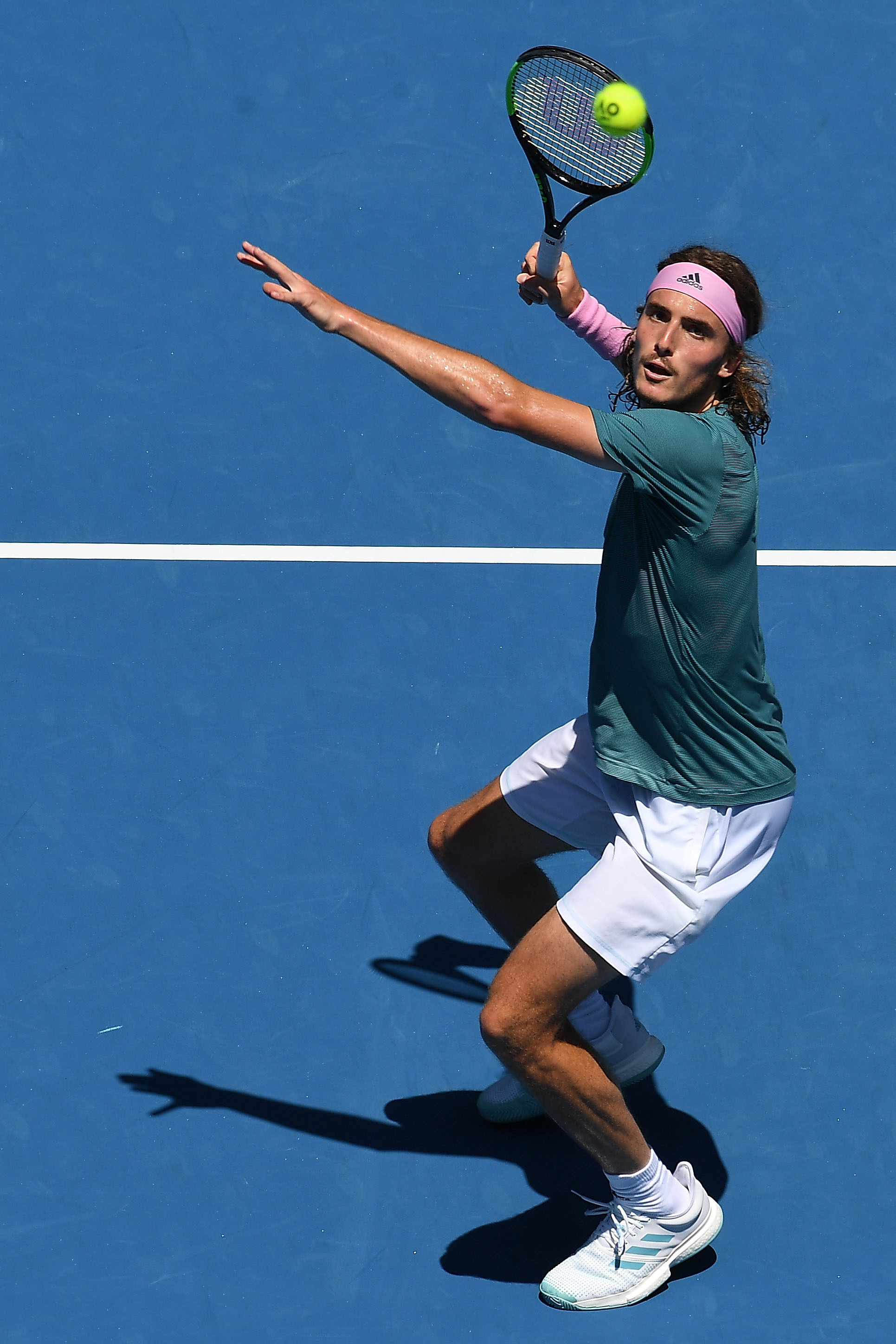 ATP总决赛力克澳网，西西帕斯带队取胜