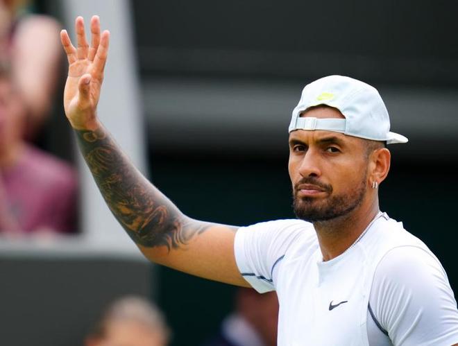 西班牙网球队绝杀美国网球队，克耶高斯惊艳世界的简单介绍