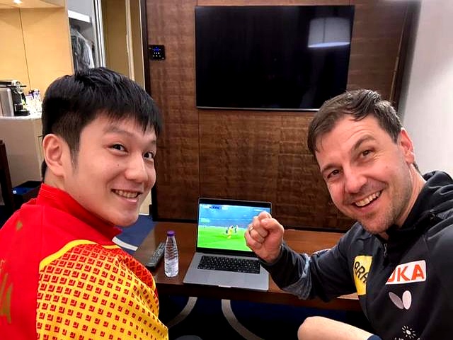 日本乒乓球队完胜韩国乒乓球队，波尔送出助攻