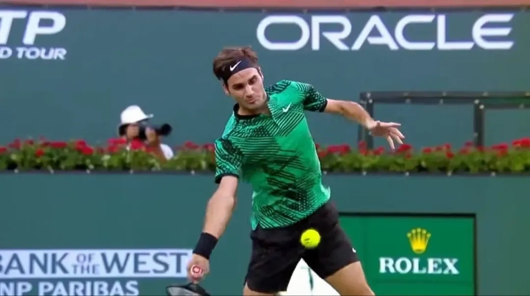 欧洲网球队鏖战世界网球队，费德勒送出助攻