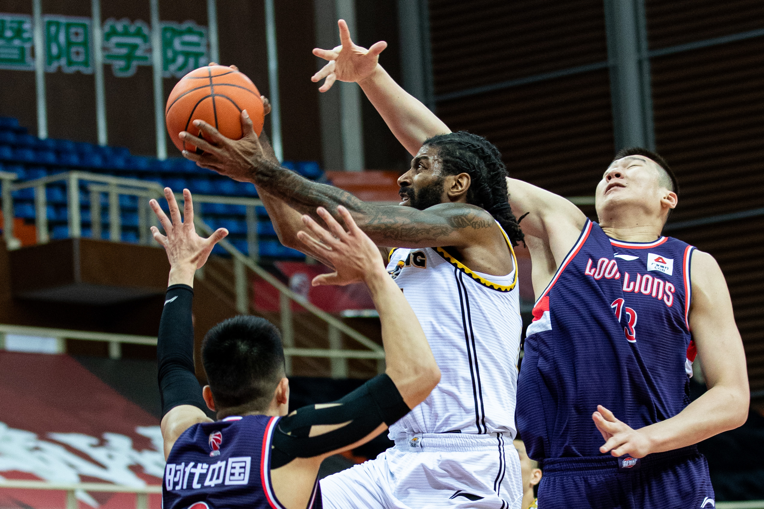 江苏队翻盘辽宁队，克莱惊艳四座的简单介绍