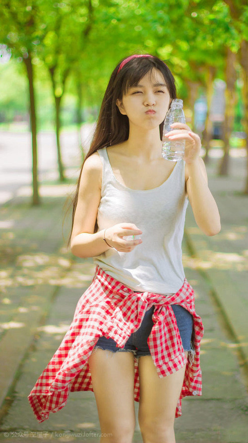 基耶萨破茧成蝶刷新纪录，贝蒂斯狂潮冲垮马赛铁壁