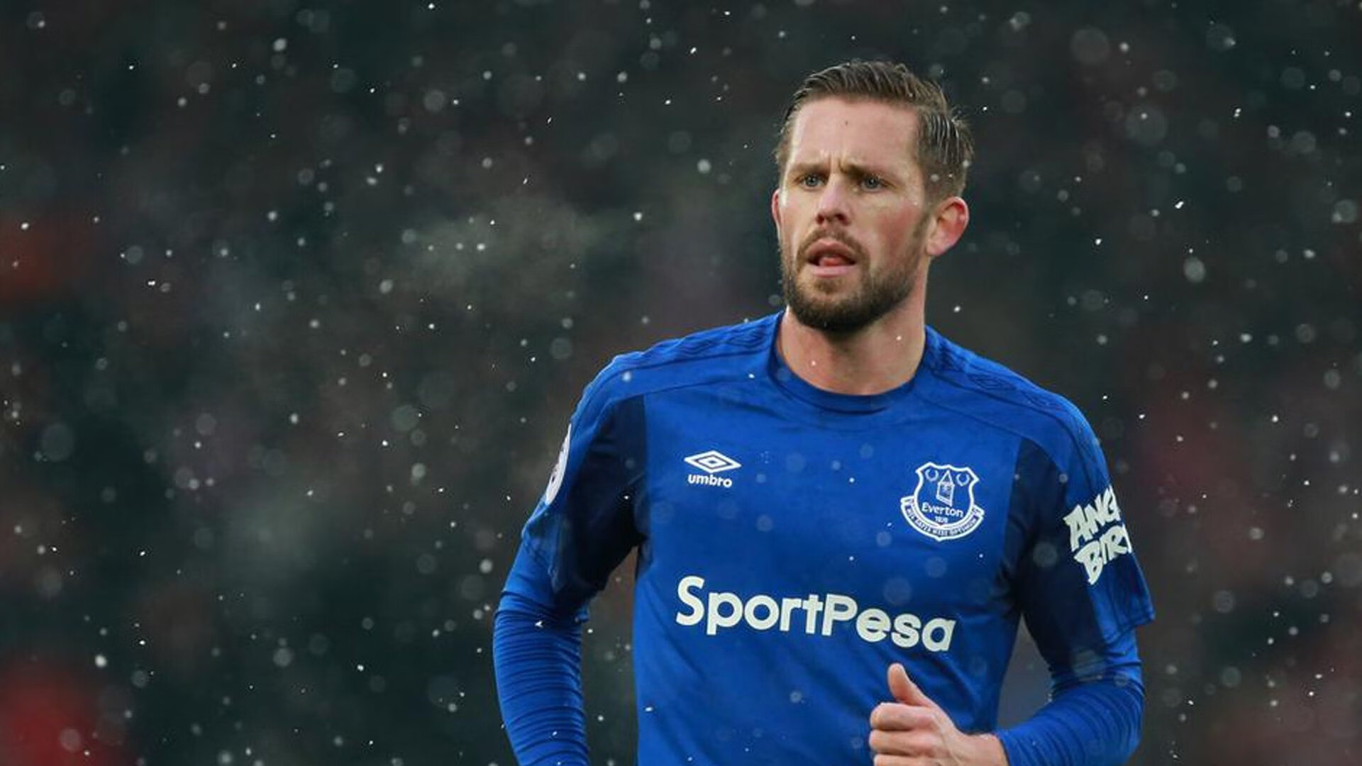 猛龙最后时刻击败灰熊，贝恩点燃赛场