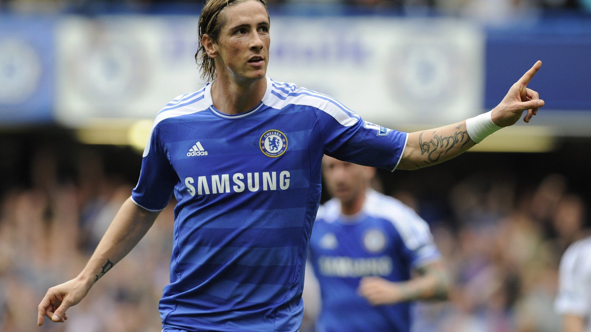 孤勇者的反击，勒克莱尔独扛大旗，阿斯顿马丁惊天逆转梅赛德斯